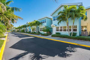 19417 Gulf Blvd, Indian Shores, FL 33785, Sold 05/13/22