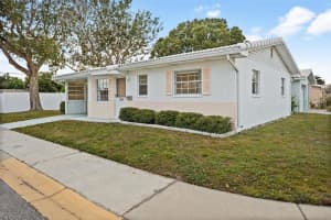 10214 Larchmont Pl, Pinellas Park, FL 33782, Sold 12/27/21