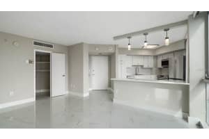 470 3rd St S, St. Petersburg, FL 33701, Sold 12/30/21