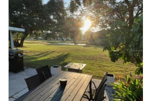 9410 141st St, Seminole, FL 33776, Sold 01/24/22