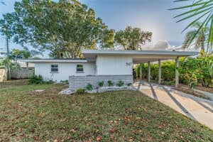 547 Tradewinds Dr, Dunedin, FL 34698, Sold 01/03/22