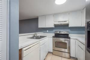 10126 Lake Oak Cir, Tampa, FL 33624, Sold 01/31/22