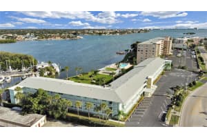 1819 Shore Dr S, South Pasadena, FL 33707, Sold 01/19/22