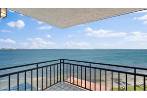 6145 Sun Blvd, St. Petersburg, FL 33715, Sold 02/25/22