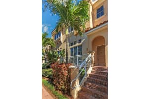 505 Mandalay Ave, Clearwater, FL 33767, Sold 02/18/22
