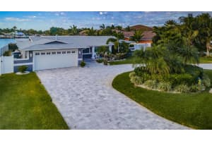 1265 79th St S, St. Petersburg, FL 33707, Sold 02/14/22
