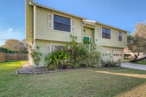 5341 Sarapointe Dr, Sarasota, FL 34232, Sold 03/18/22