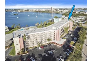 1868 Shore Dr S, South Pasadena, FL 33707, Sold 04/27/22