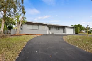 1085 37th Ave NE, St. Petersburg, FL 33704, Sold 02/11/22