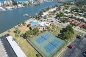 10216 Regal Dr, Largo, FL 33774, Sold 02/14/22