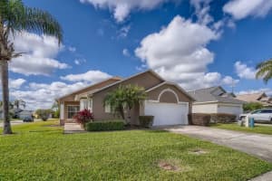 205 Tivoli Cir, Davenport, FL 33837, Sold 03/25/22