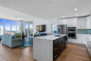 175 1st St S, St. Petersburg, FL 33701, Sold 01/18/22