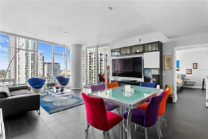 175 1st St S, St. Petersburg, FL 33701, Sold 02/11/22