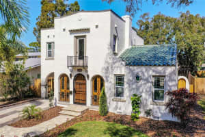 1135 SERPENTINE DR S, ST PETERSBURG, FL 33705 Sold 12/08/22