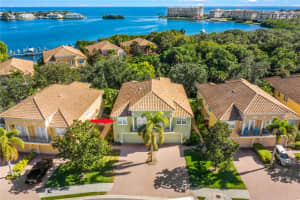 166 Banyan Bay Dr, St. Petersburg, FL 33705, Sold 03/22/22