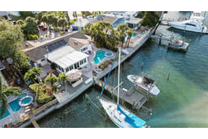 6952 Shore Dr S, South Pasadena, FL 33707, Sold 03/03/22