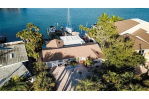 6952 Shore Dr S, South Pasadena, FL 33707, Sold 03/03/22