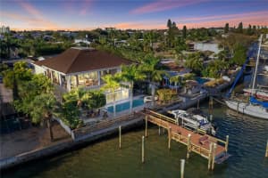 6956 Shore Dr S, South Pasadena, FL 33707, Sold 04/15/22