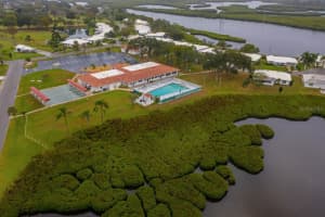 4007 Azalea Ct, Bradenton, FL 34208, Sold 02/28/22