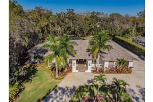 956 Royal Birkdale Dr, Tarpon Springs, FL 34688, Sold 02/28/22