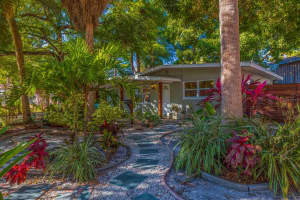 1321 Serpentine Dr S, St. Petersburg, FL 33705, Sold 02/25/22