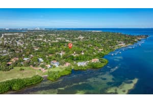 1321 Serpentine Dr S, St. Petersburg, FL 33705, Sold 02/25/22