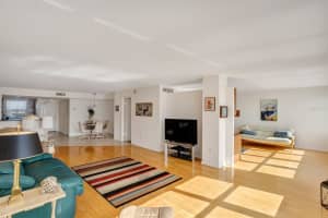 5200 Brittany Dr S, St. Petersburg, FL 33715, Sold 03/22/22