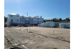 834 OAK BEND LN, DUNEDIN, FL 34698 Sold 03/04/24