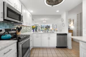 5702 La Puerta Del Sol Blvd S, St. Petersburg, FL 33715, Sold 04/01/22