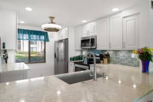 5702 La Puerta Del Sol Blvd S, St. Petersburg, FL 33715, Sold 04/01/22