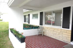 14090 92nd Ave N, Seminole, FL 33776, Sold 03/30/22