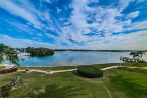 1847 Shore Dr S, South Pasadena, FL 33707, Sold 04/29/22