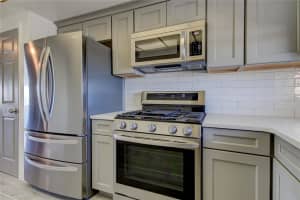 1847 Shore Dr S, South Pasadena, FL 33707, Sold 02/25/22