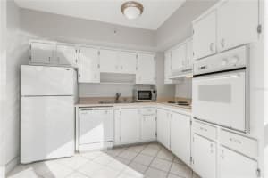 470 3rd St S, St. Petersburg, FL 33701, Sold 02/17/22