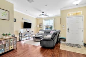 1904 Greenwood Valley Dr, Plant City, FL 33563, Sold 04/15/22
