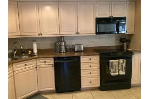 830 S Gulfview Blvd, Clearwater, FL 33767, Sold 04/13/22