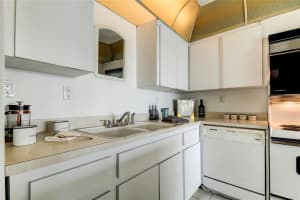 400 64th Ave, St Pete Beach, FL 33706, Sold 04/27/22