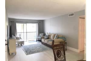 3267 S Beneva Rd, Sarasota, FL 34232, Sold 02/28/22