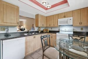 3076 Eastland Blvd, Clearwater, FL 33761, Sold 03/16/22