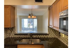 6810 Stonesthrow Cir N, St. Petersburg, FL 33710, Sold 04/29/22