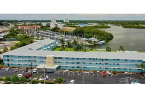 1819 Shore Dr S, South Pasadena, FL 33707, Sold 04/29/22