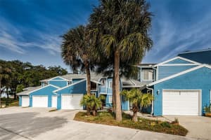 2025 Golf View Dr, Tarpon Springs, FL 34689, Sold 03/31/22