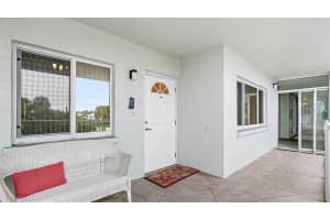 5200 Gulf Dr, Holmes Beach, FL 34217, Sold 04/04/22