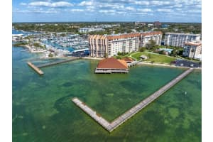 620 Edgewater Dr, Dunedin, FL 34698, Sold 03/31/22