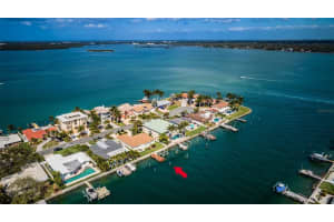 805 123rd Ave, Treasure Island, FL 33706, Sold 03/30/22