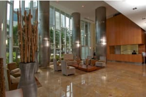 175 1st St S, St. Petersburg, FL 33701, Sold 03/30/22