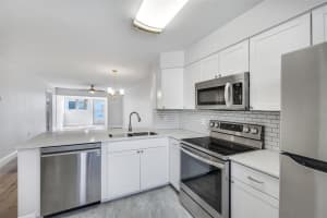 13866 Oakwood Ln, Seminole, FL 33776, Sold 03/10/22