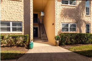 206 Cedarwood Cir, Seminole, FL 33777, Sold 03/31/22