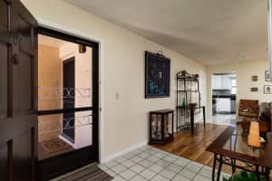 206 Cedarwood Cir, Seminole, FL 33777, Sold 03/31/22