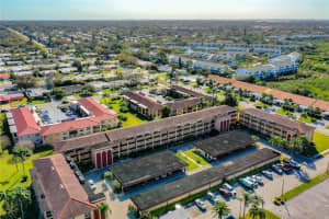 10215 Regal Dr, Largo, FL 33774, Sold 05/04/22